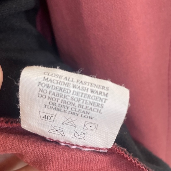 Marmot Soft Burgundy Windstopper Jacket Light  Medium - Picture 6 of 7